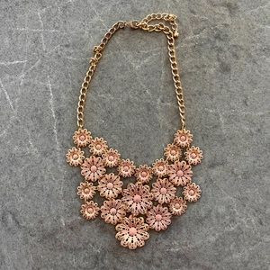 Floral statement necklace🌸